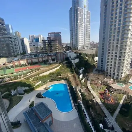 Simpas Queen 2 Bedroom *